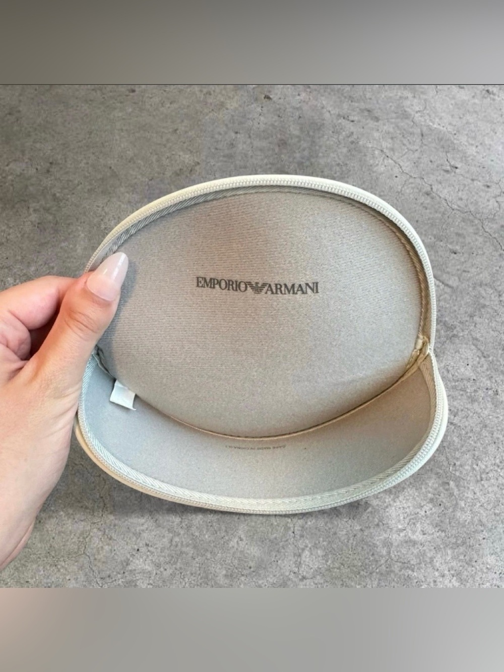 Emporio Armani Sunglasses Case - Picture 3 of 8